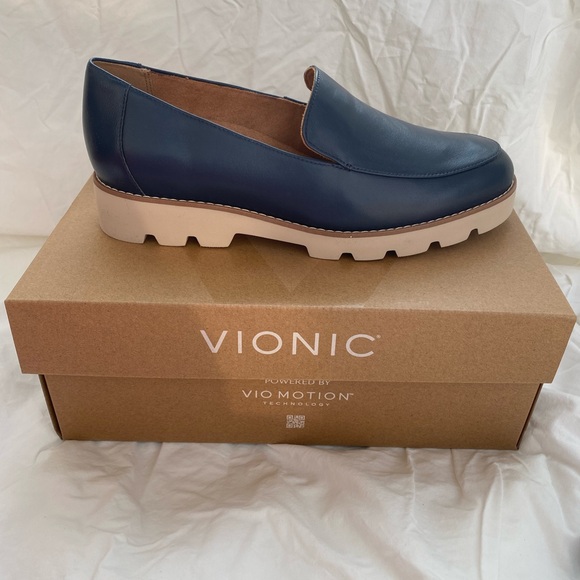 Vionic Shoes - Vionic Women's Navy Kensley Loafers with Cream Sole